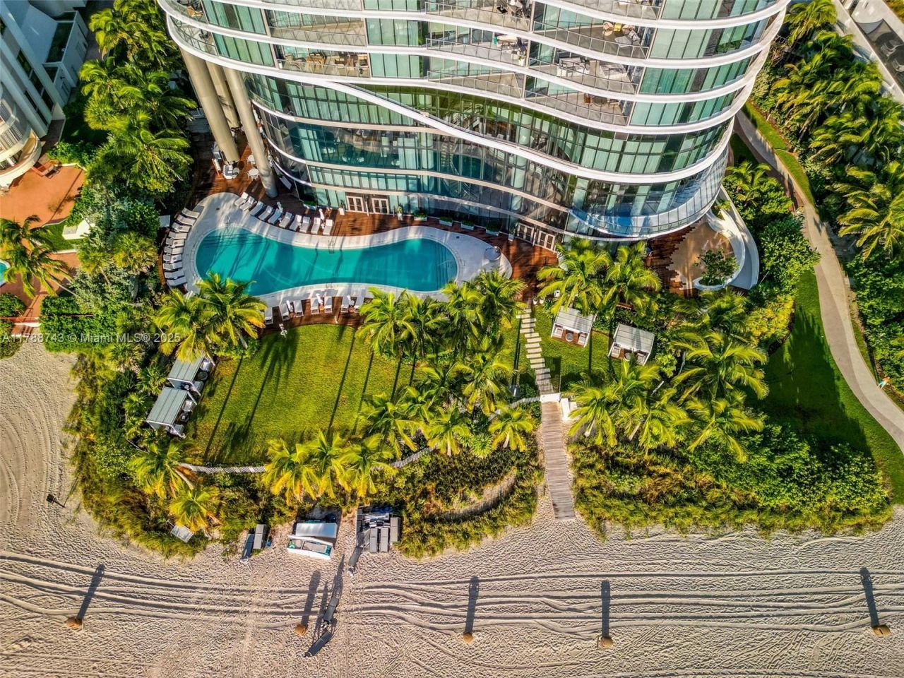 15701 Collins Ave, Unit PARKING TA, Sunny Isles Beach, FL 33160 Photo