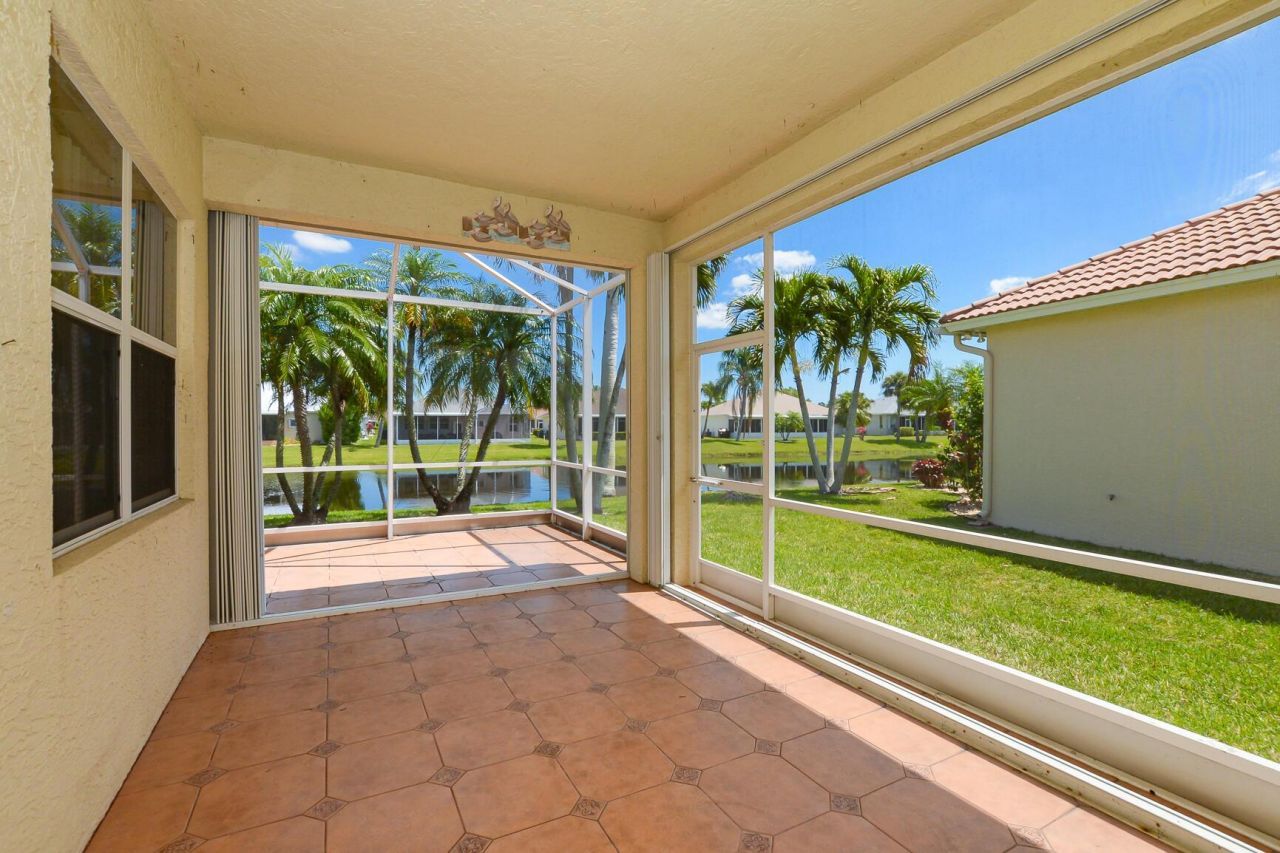 600 NW Lambrusco Drive, Port Saint Lucie, FL 34986 Photo