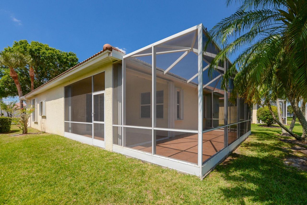 600 NW Lambrusco Drive, Port Saint Lucie, FL 34986 Photo