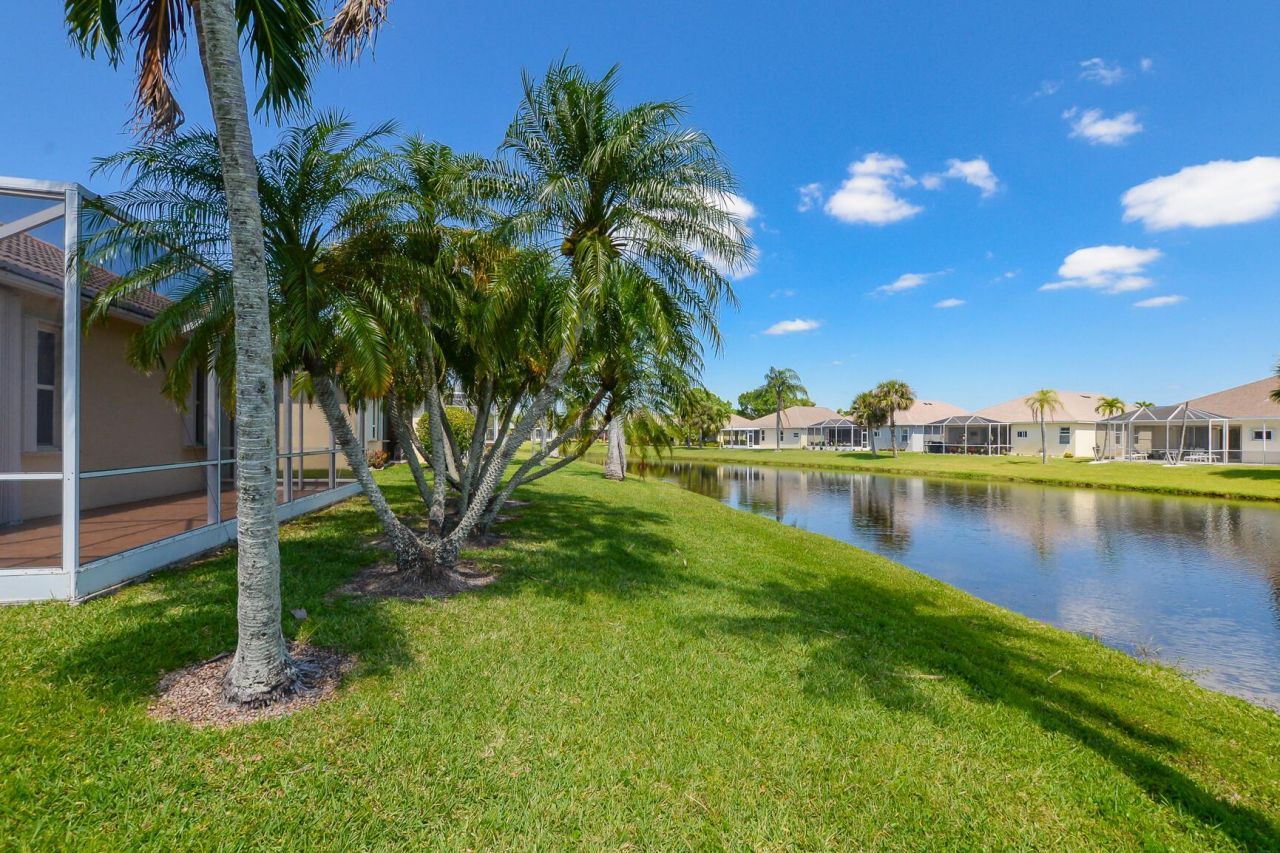 600 NW Lambrusco Drive, Port Saint Lucie, FL 34986 Photo