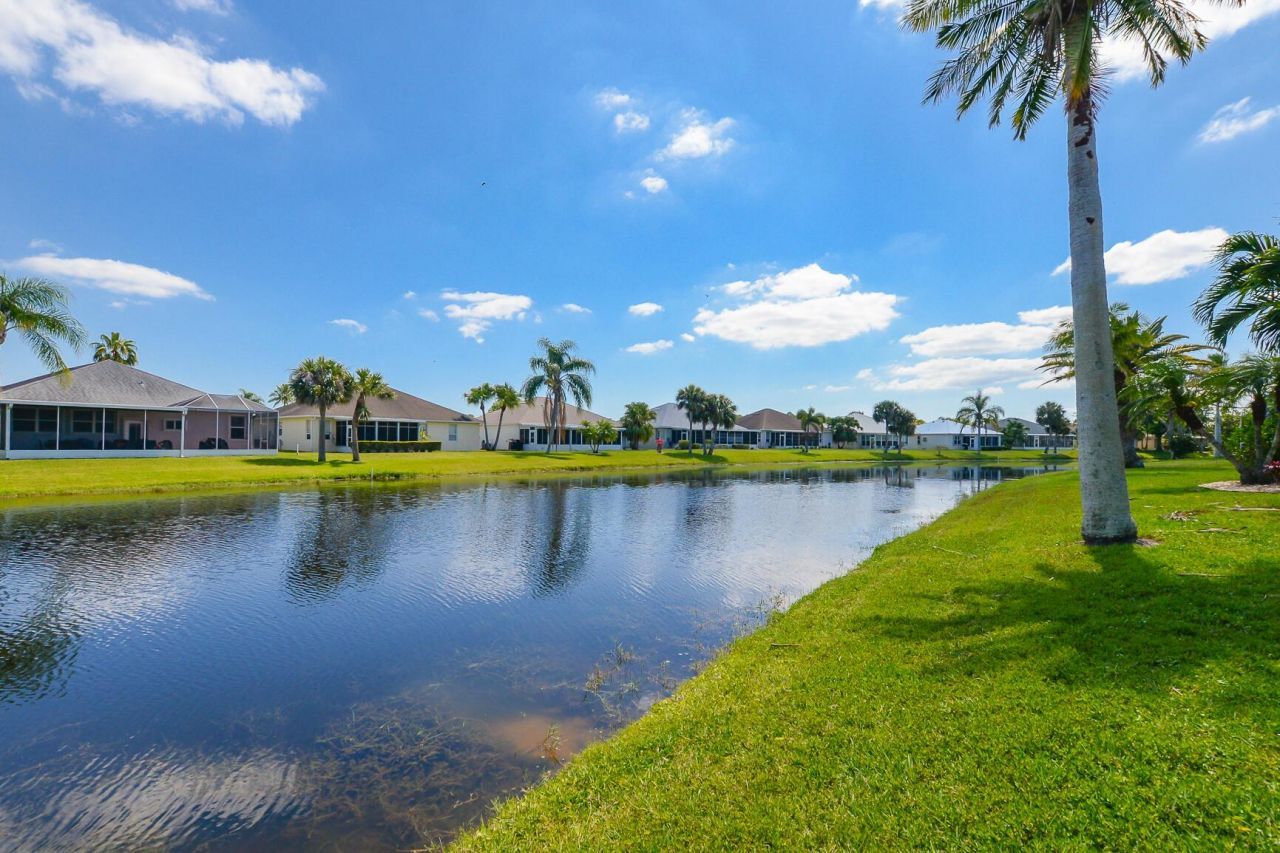 600 NW Lambrusco Drive, Port Saint Lucie, FL 34986 Photo