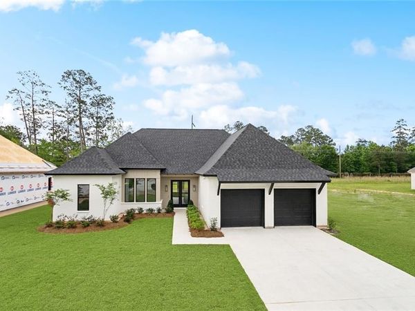 1645 SWEET PEA Court, Madisonville, LA 70447