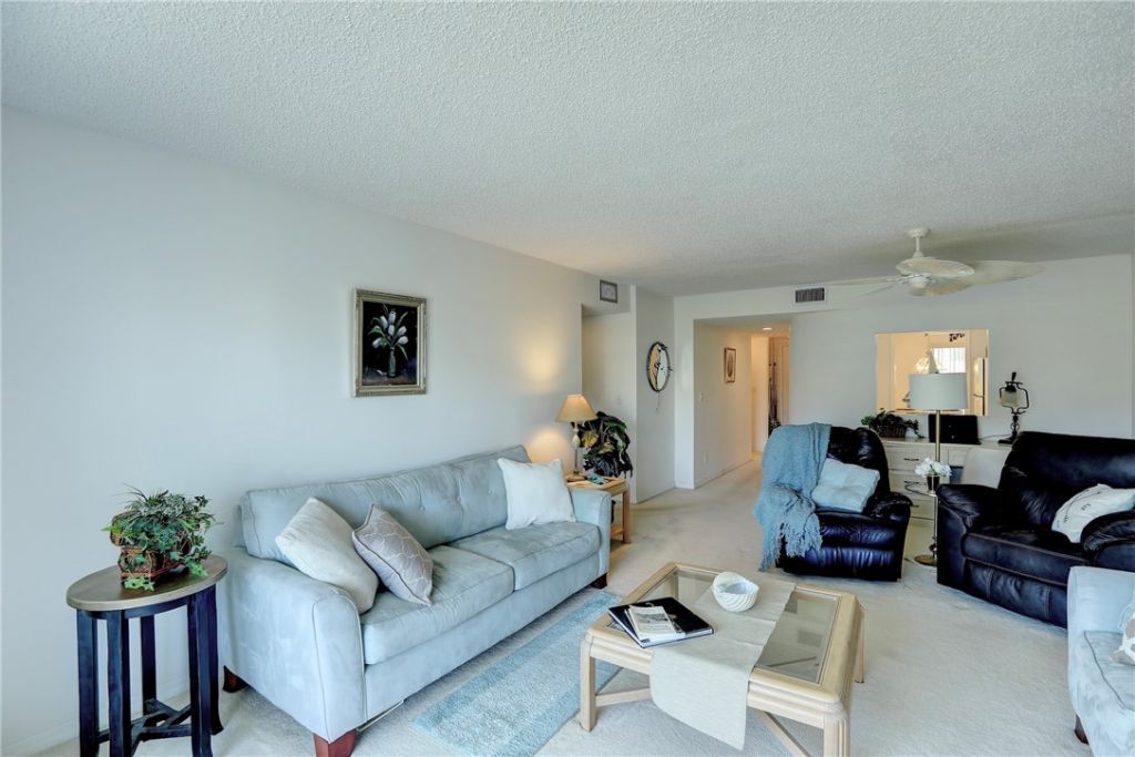 6110 S River Run Drive, Unit 6110, Sebastian, FL 32958 Photo