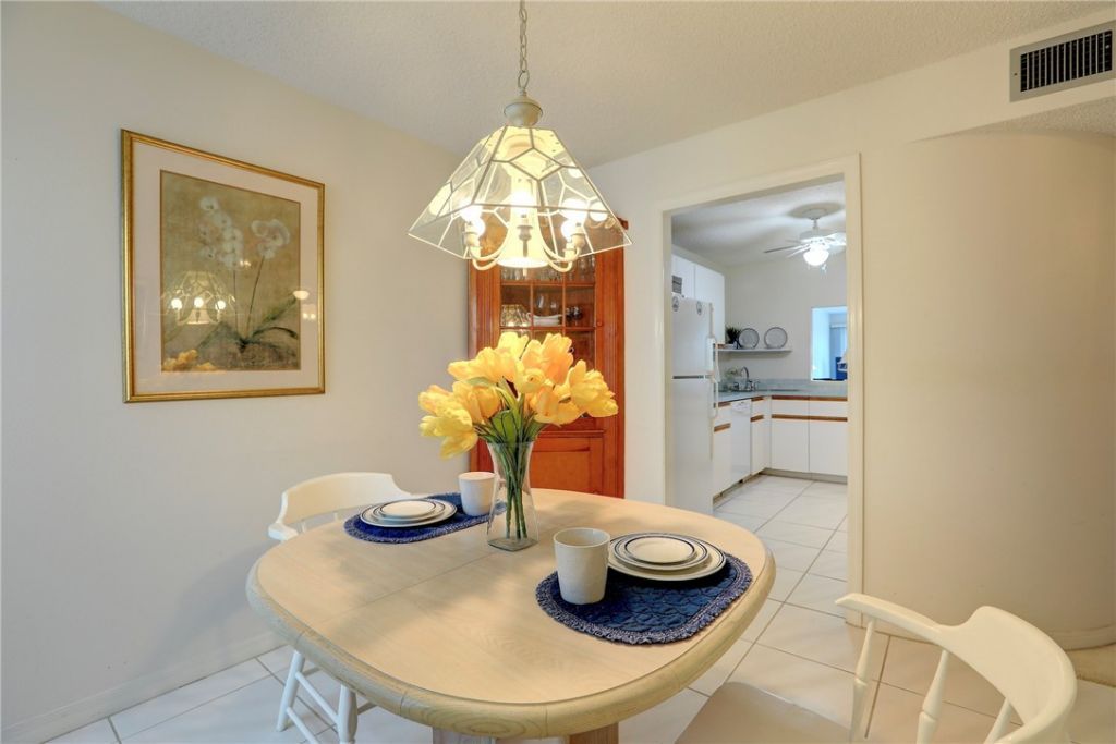 6110 S River Run Drive, Unit 6110, Sebastian, FL 32958 Photo