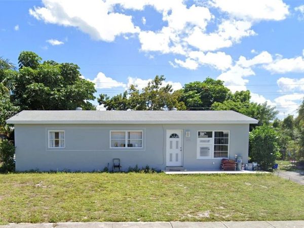 1280 NE 211th Ter, Miami, FL 33179