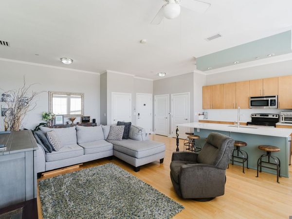 7707 Bluebonnet Blvd, Unit #401, Baton Rouge, LA 70810