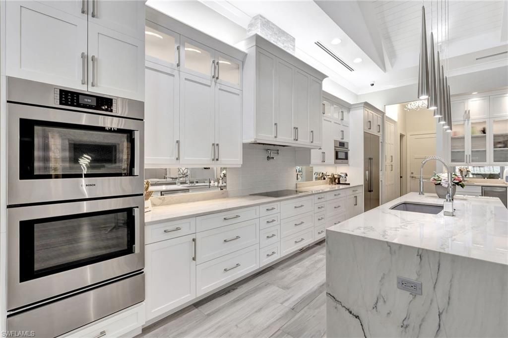 555 Mooring Line Dr, Naples, FL 34102 Photo