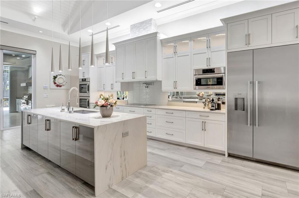 555 Mooring Line Dr, Naples, FL 34102 Photo