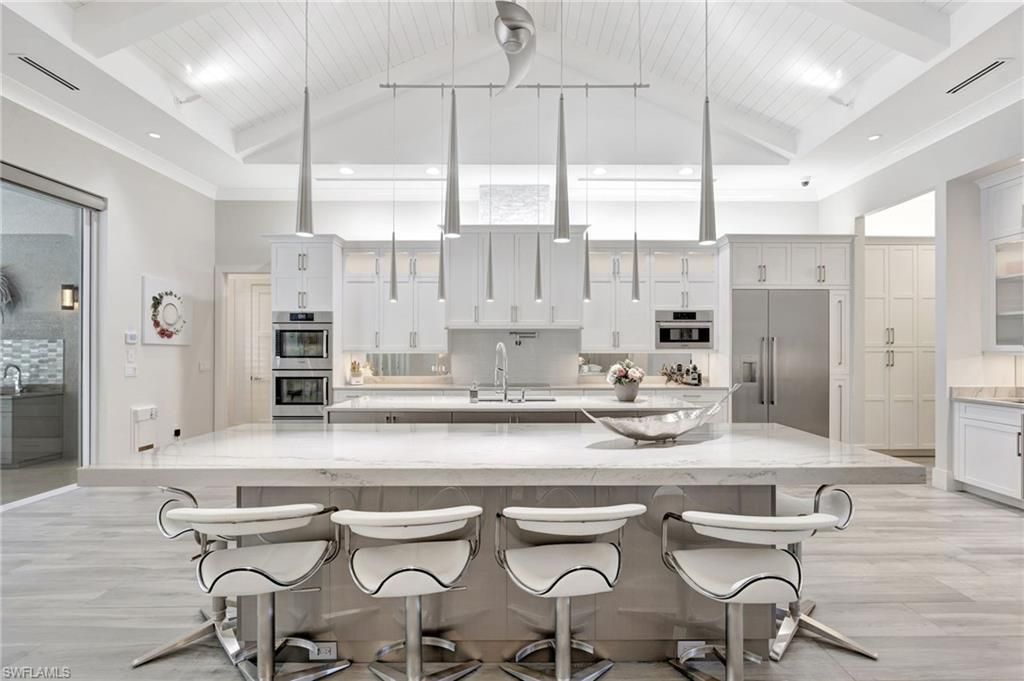 555 Mooring Line Dr, Naples, FL 34102 Photo