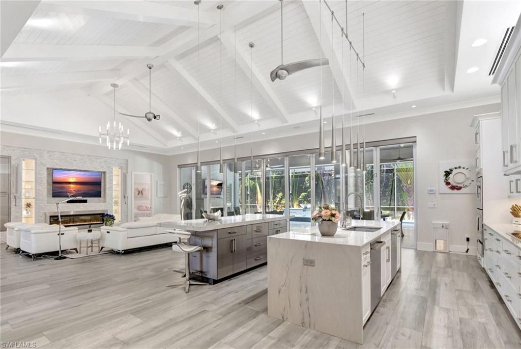 555 Mooring Line Dr, Naples, FL 34102 Photo