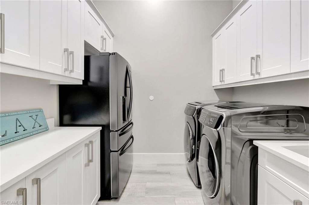 555 Mooring Line Dr, Naples, FL 34102 Photo