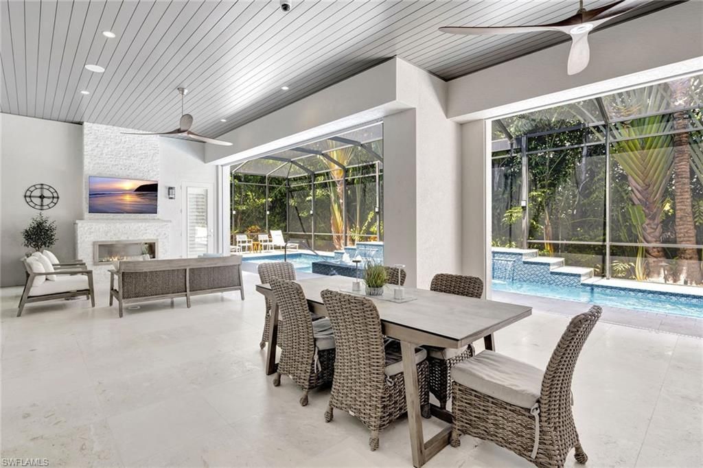 555 Mooring Line Dr, Naples, FL 34102 Photo