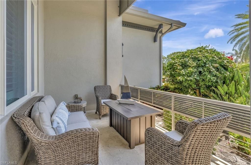 555 Mooring Line Dr, Naples, FL 34102 Photo