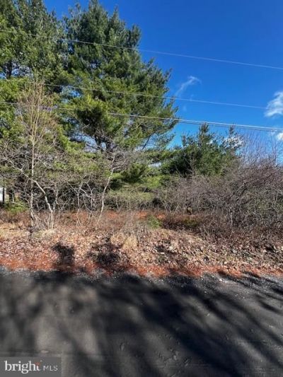 255 Alpha Drive, Stroudsburg, PA 18360 Main Photo