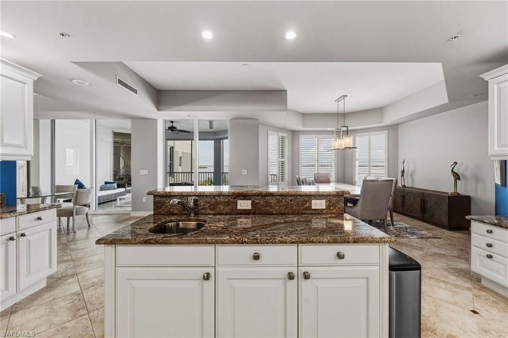 14270 Royal Harbour Ct, Unit 620, Fort Myers, FL 33908 Photo