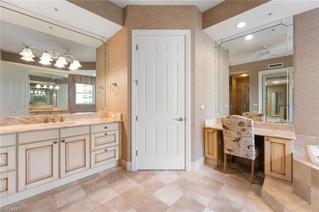 14270 Royal Harbour Ct, Unit 620, Fort Myers, FL 33908 Photo