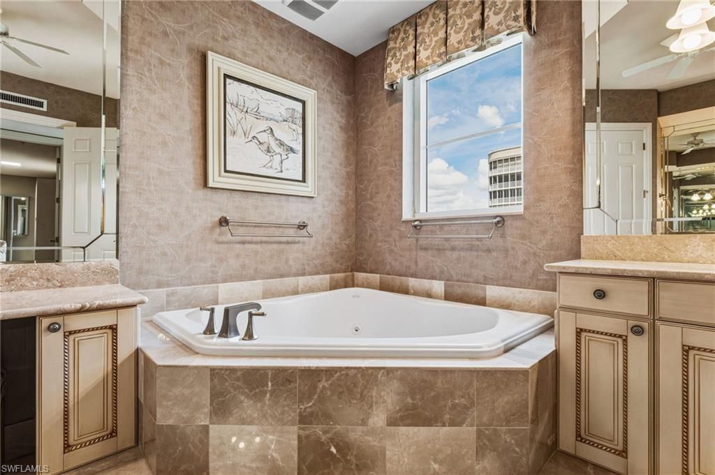 14270 Royal Harbour Ct, Unit 620, Fort Myers, FL 33908 Photo