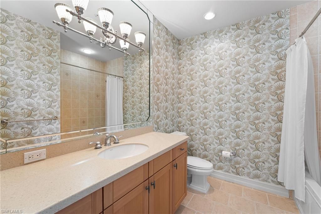 14270 Royal Harbour Ct, Unit 620, Fort Myers, FL 33908 Photo