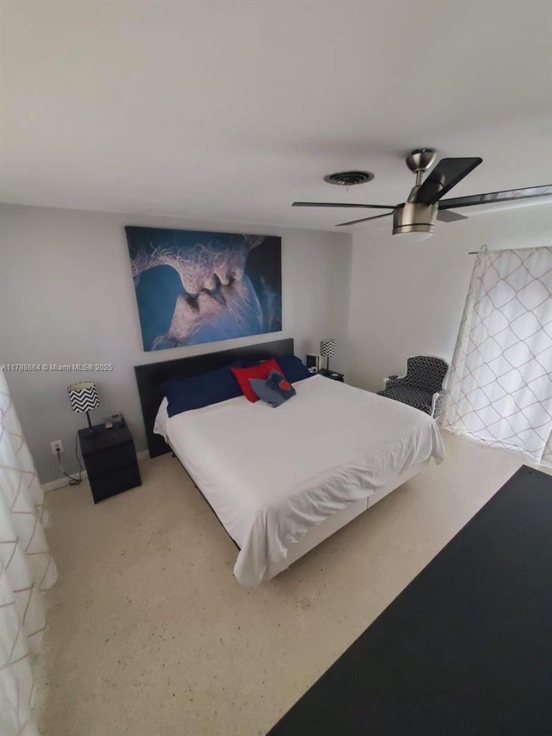 2020 NE 203rd St, Miami, FL 33179 Photo