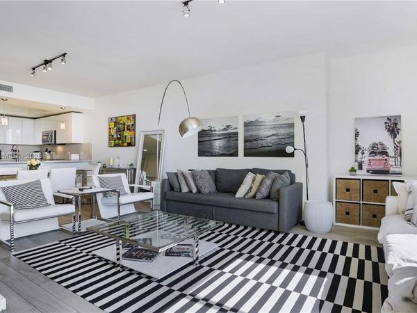 999 SW 1 AVE, Unit 2313, Miami, FL 33131