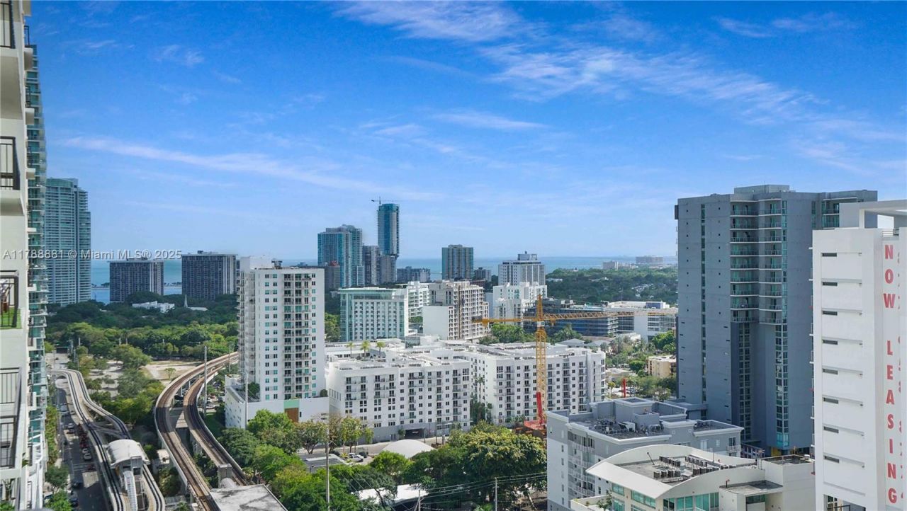 999 SW 1 Ave, Unit 2313, Miami, FL 33131 Photo