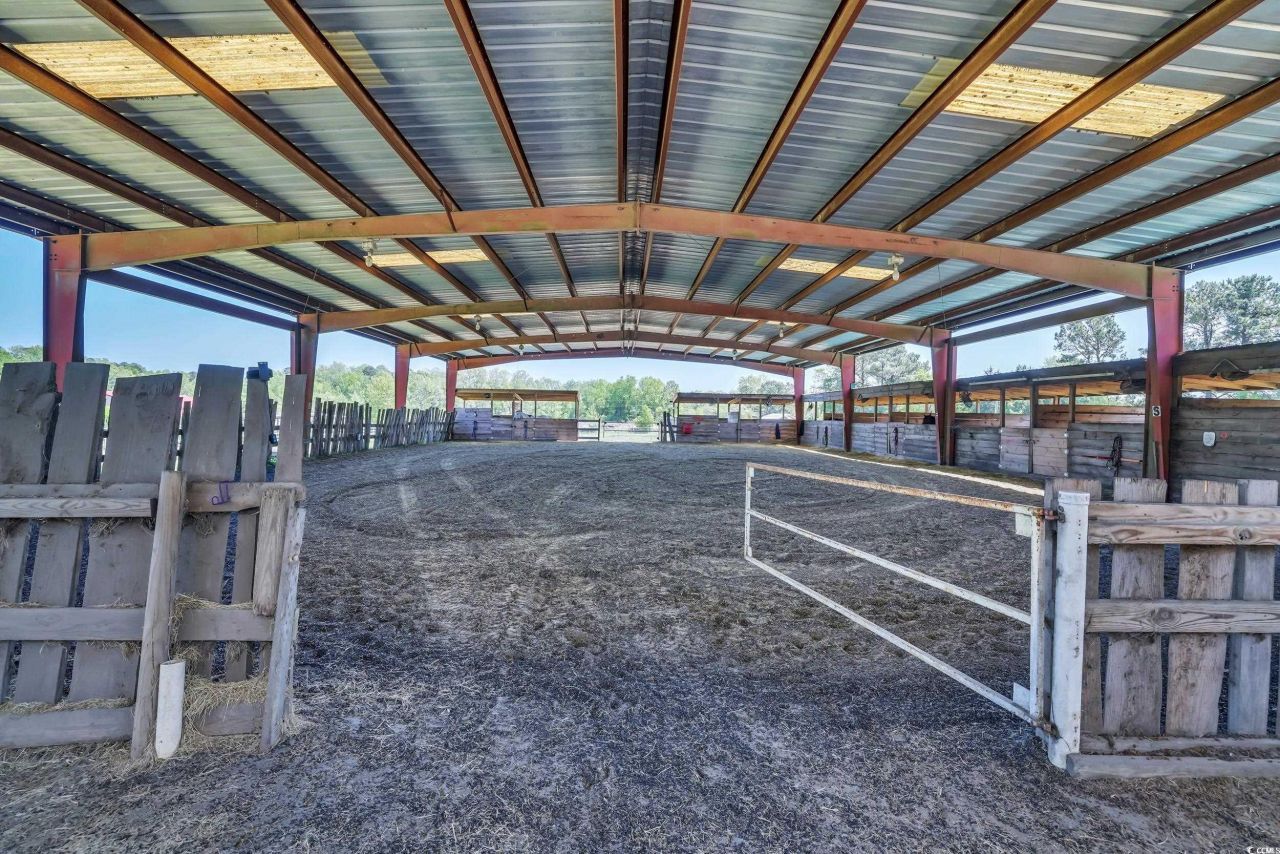 6200 Adrian Pkwy. Photo 11