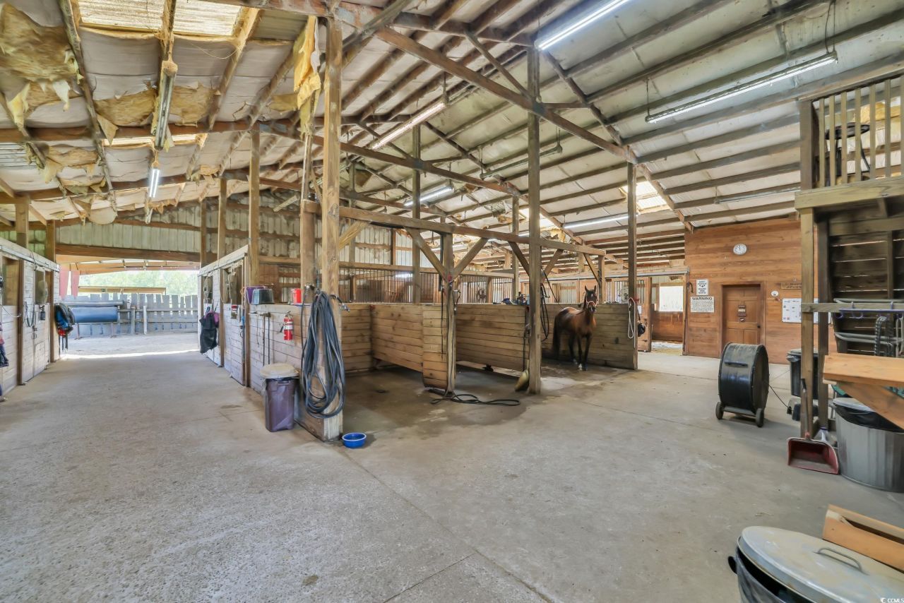 6200 Adrian Pkwy. Photo 10