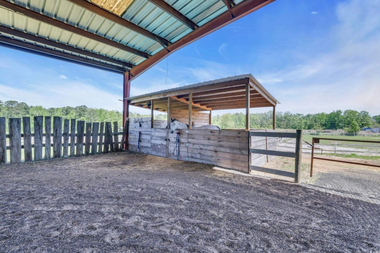 6200 Adrian Pkwy. Photo 13