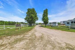 6200 Adrian Pkwy. photo 4