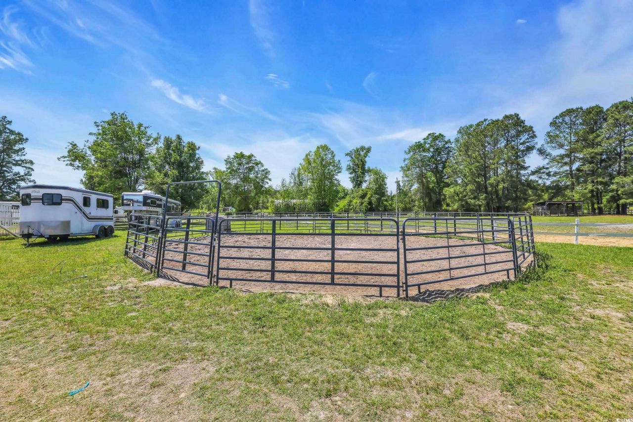 6200 Adrian Pkwy. Photo 20