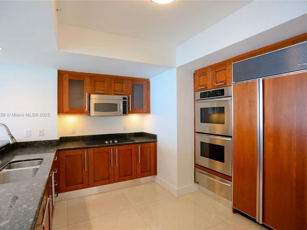 3301 NE 183rd St, Unit 2305, Aventura, FL 33160