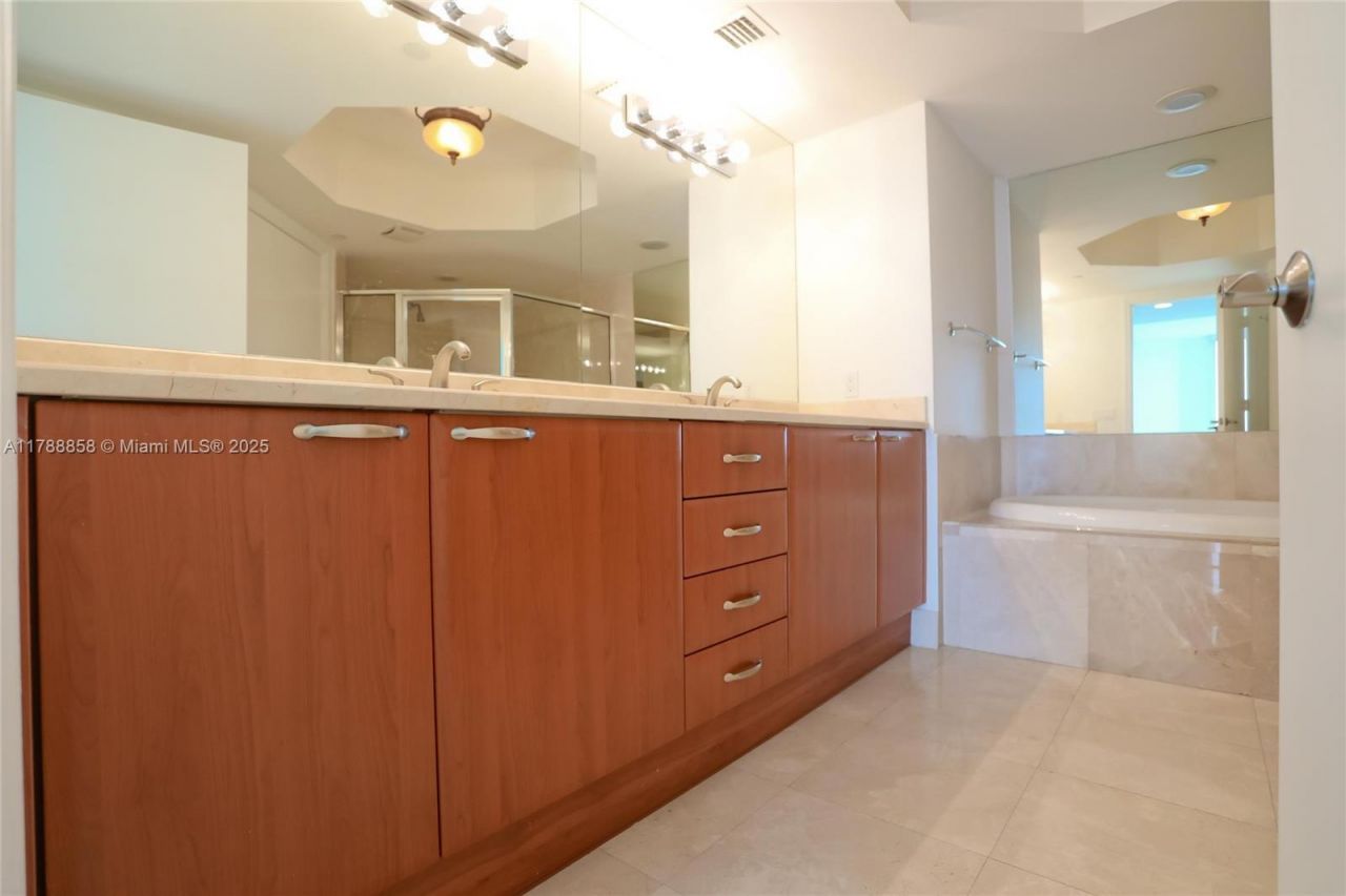 3301 NE 183rd St, Unit 2305, Aventura, FL 33160 Photo