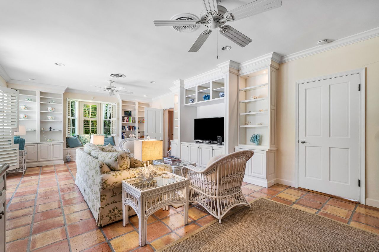 230 Plantation Road, Palm Beach, FL 33480 Photo