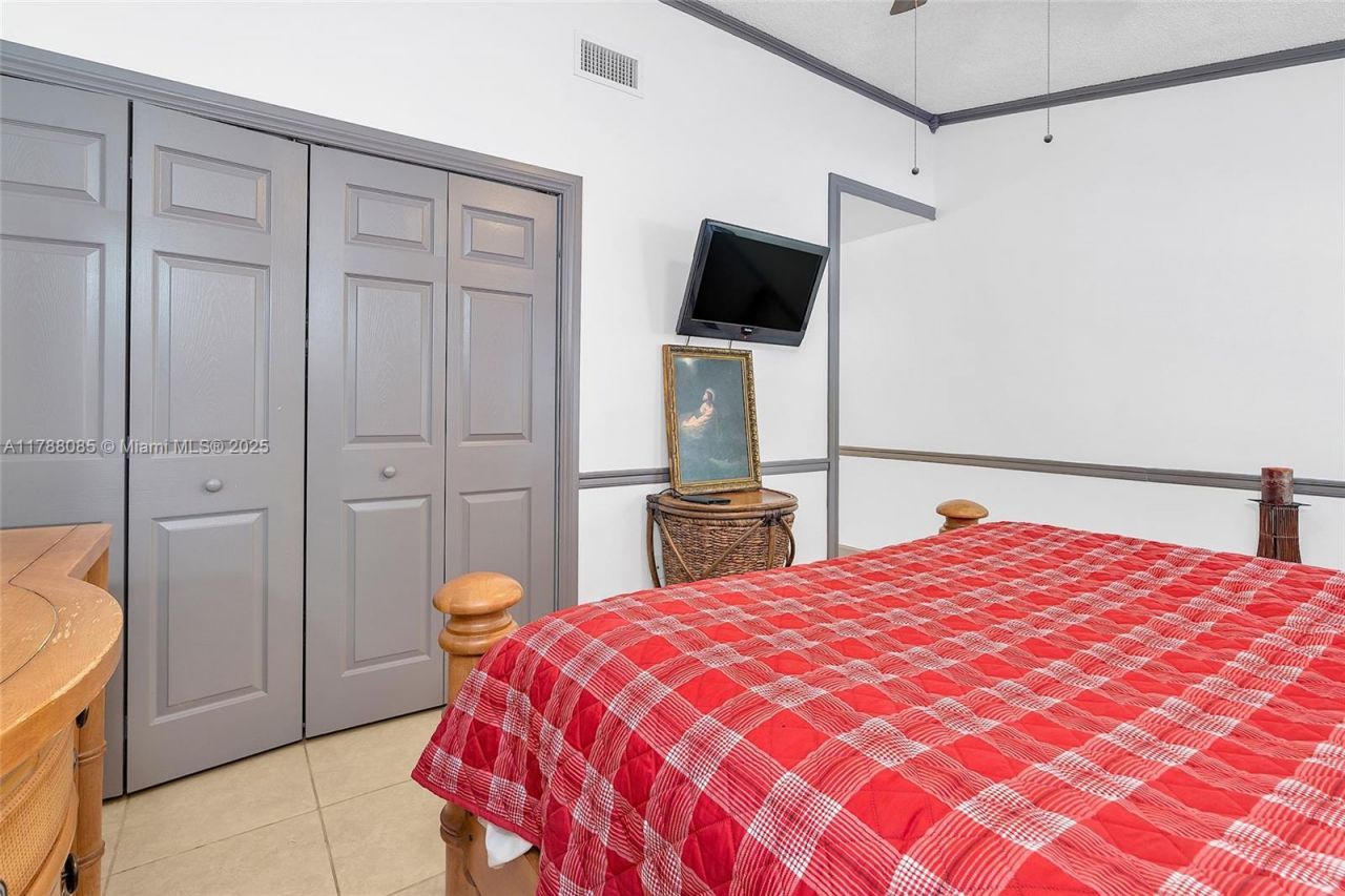 15031 SW 154th Ter, Miami, FL 33187 Photo