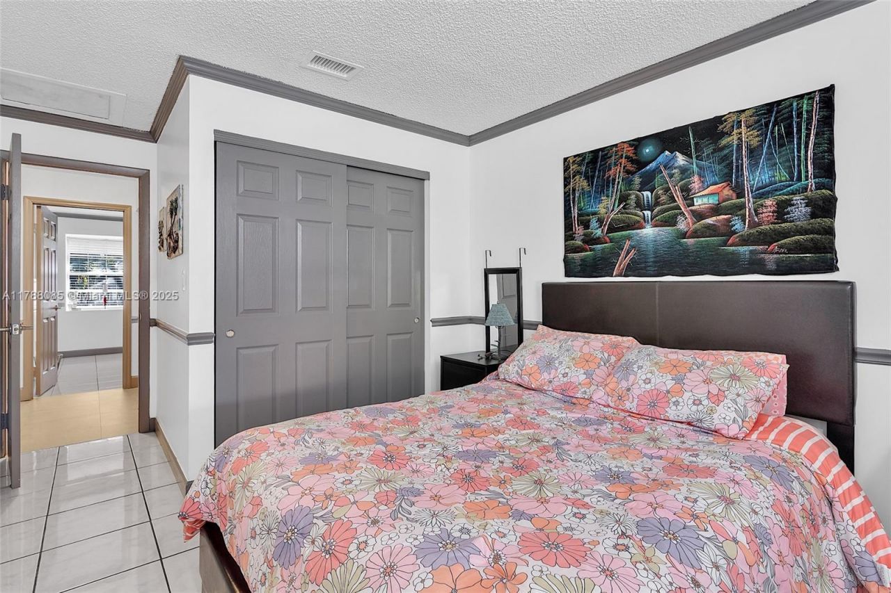 15031 SW 154th Ter, Miami, FL 33187 Photo