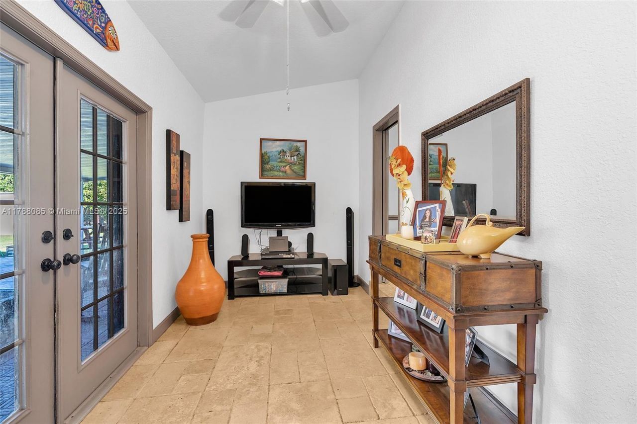 15031 SW 154th Ter, Miami, FL 33187 Photo