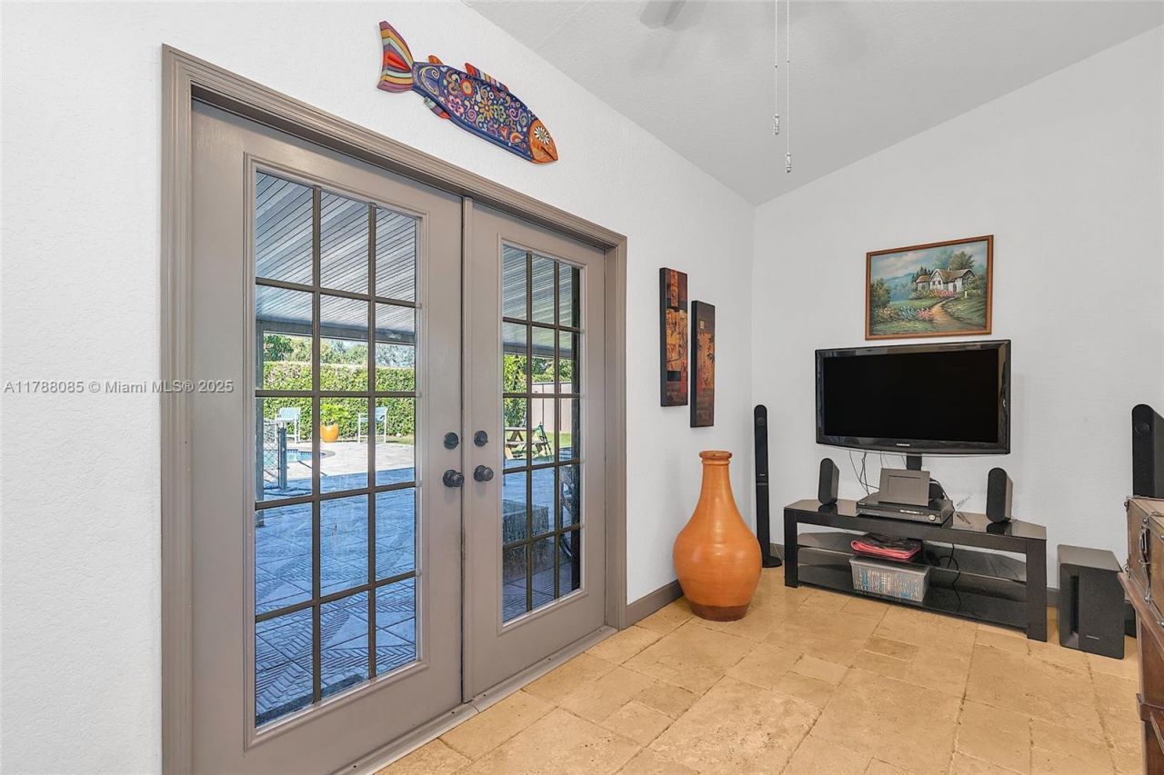 15031 SW 154th Ter, Miami, FL 33187 Photo