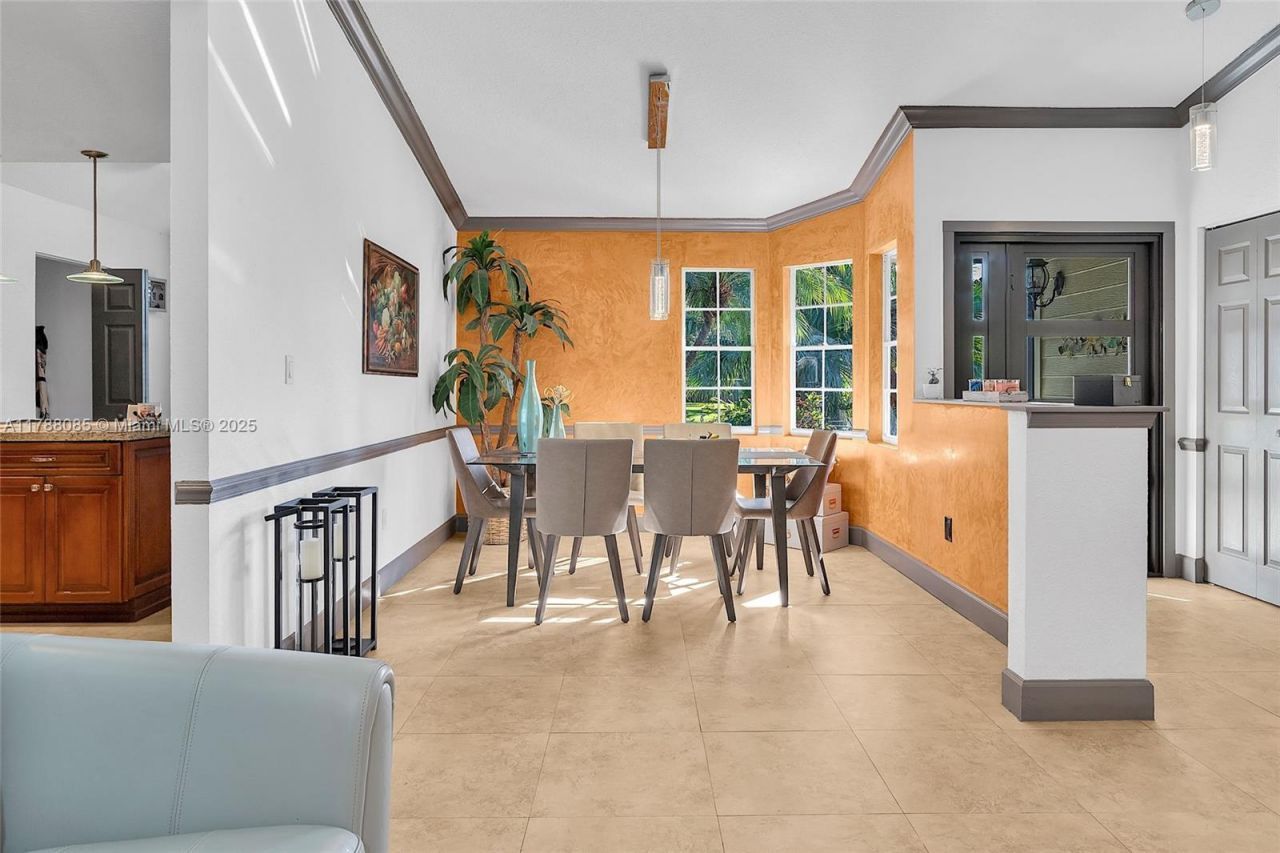 15031 SW 154th Ter, Miami, FL 33187 Photo