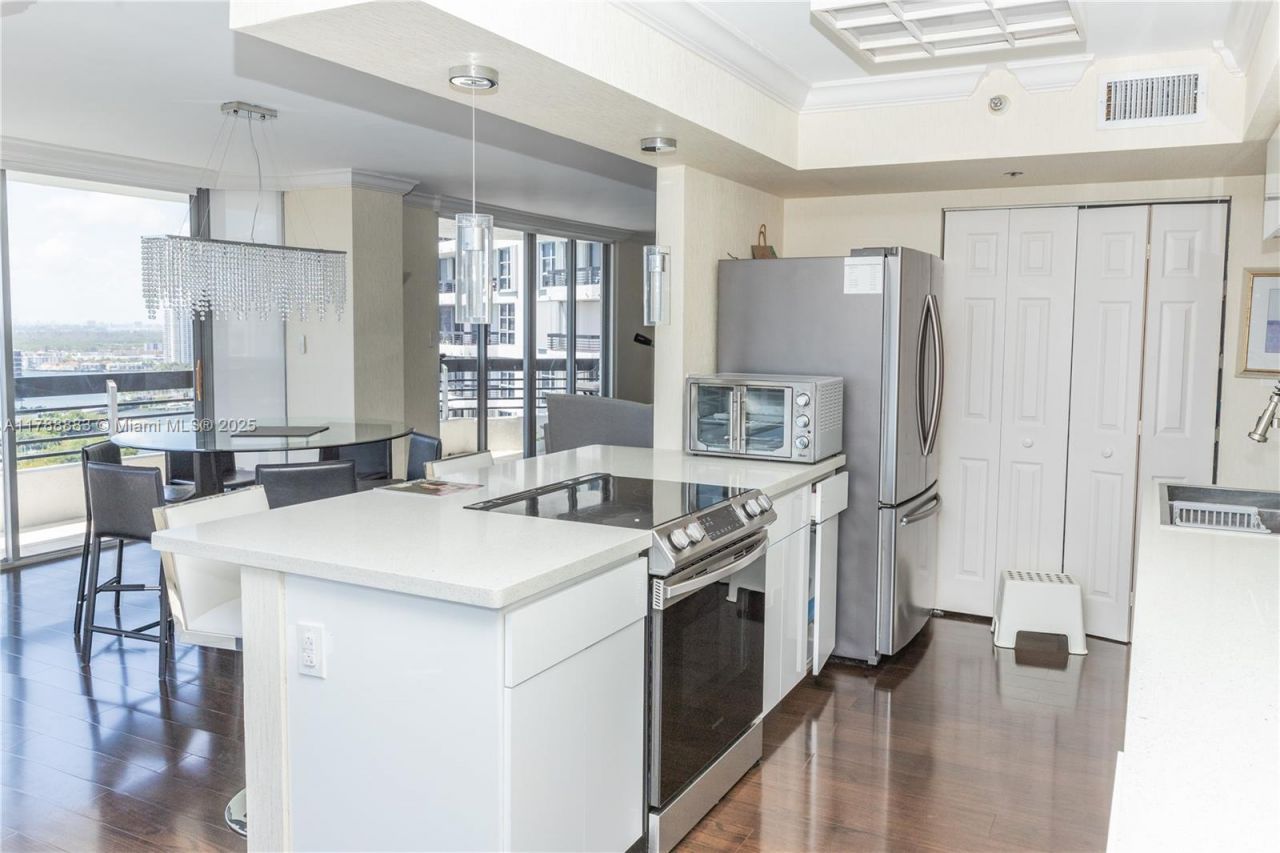 3530 Mystic Pointe Dr, Unit 2910, Aventura, FL 33180 Photo