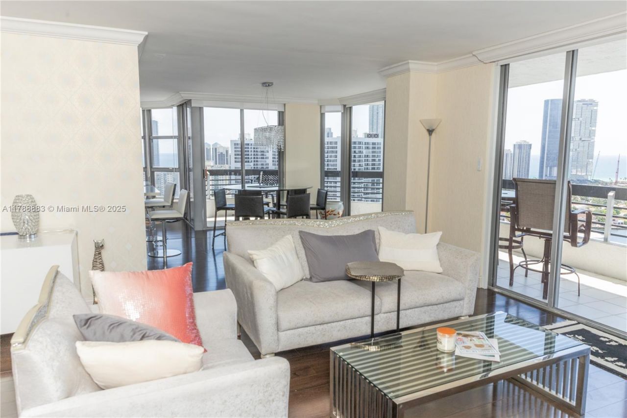 3530 Mystic Pointe Dr, Unit 2910, Aventura, FL 33180 Photo
