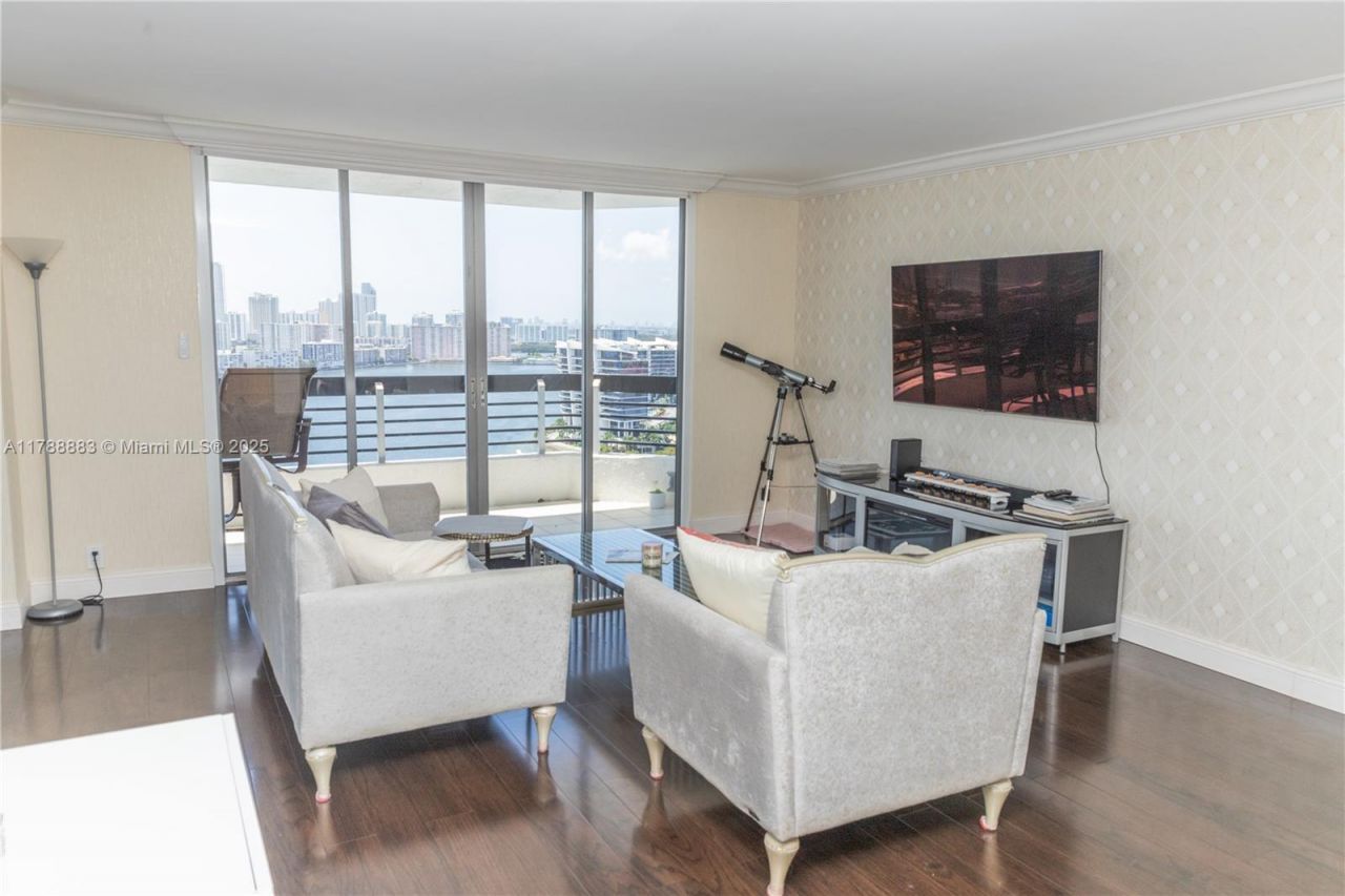 3530 Mystic Pointe Dr, Unit 2910, Aventura, FL 33180 Photo