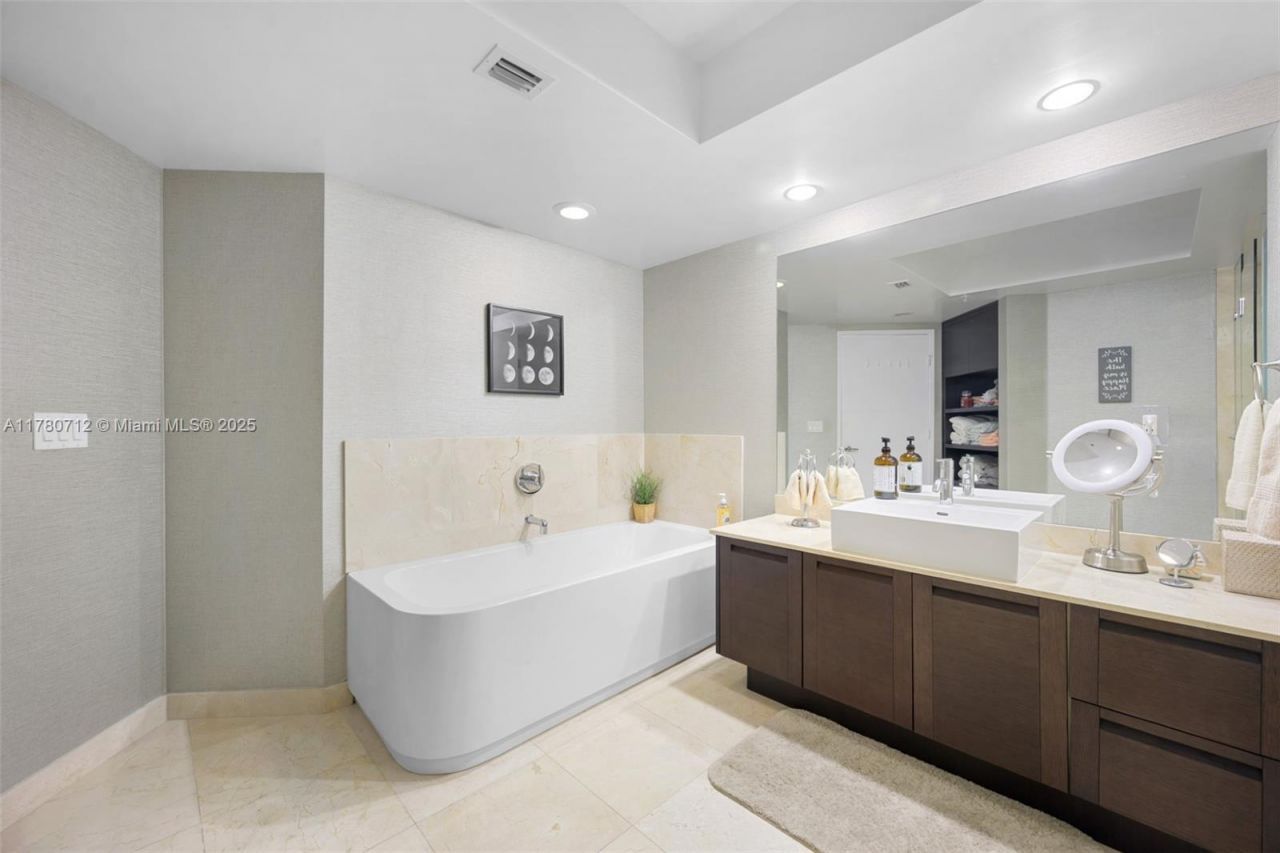 250 Sunny Isles Blvd, Unit 3-1505, Sunny Isles Beach, FL 33160 Photo