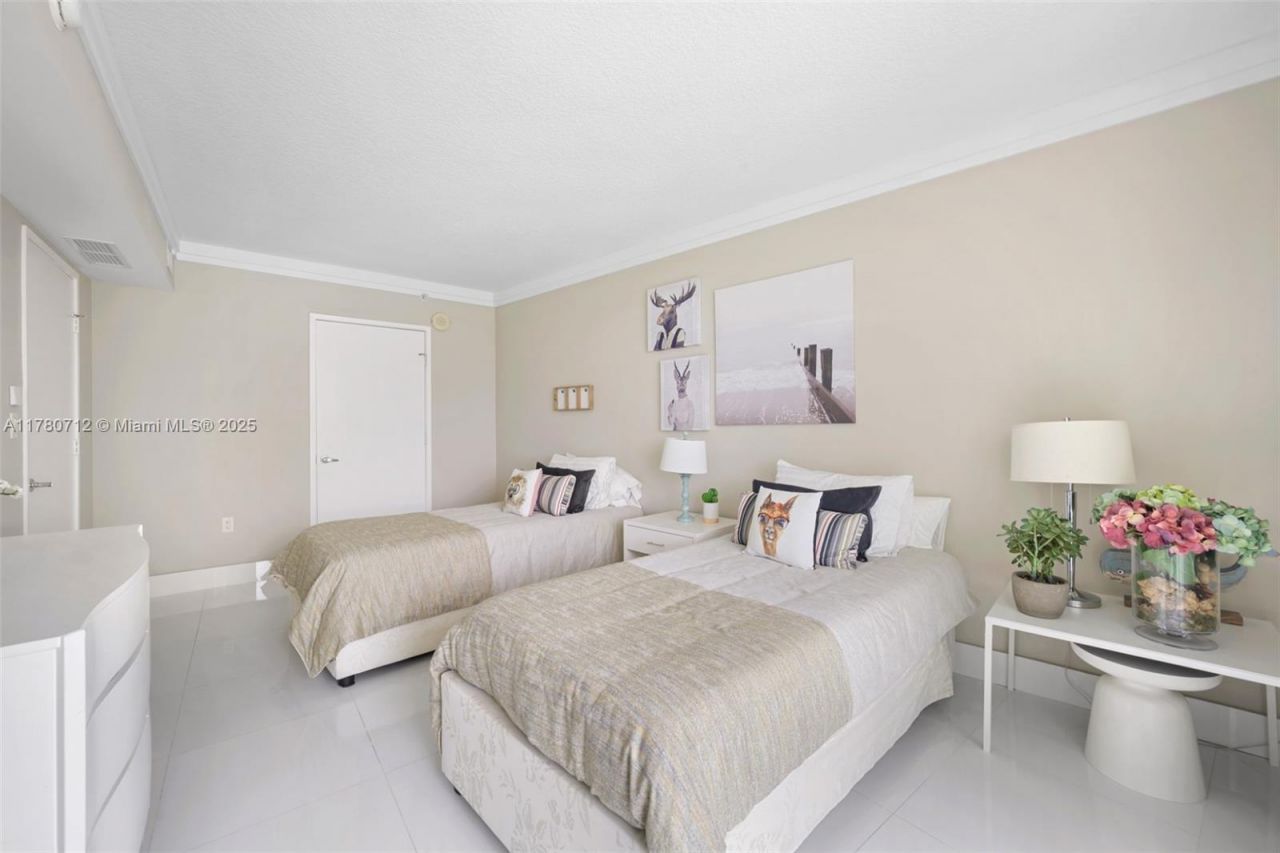 250 Sunny Isles Blvd, Unit 3-1505, Sunny Isles Beach, FL 33160 Photo