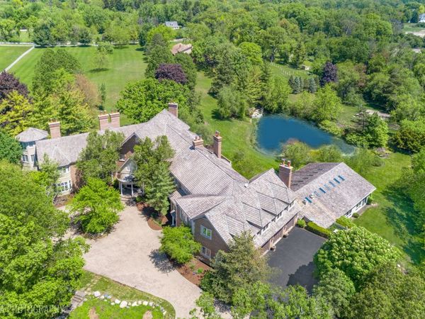 560 Oak Knoll Road, Barrington Hills, IL 60010