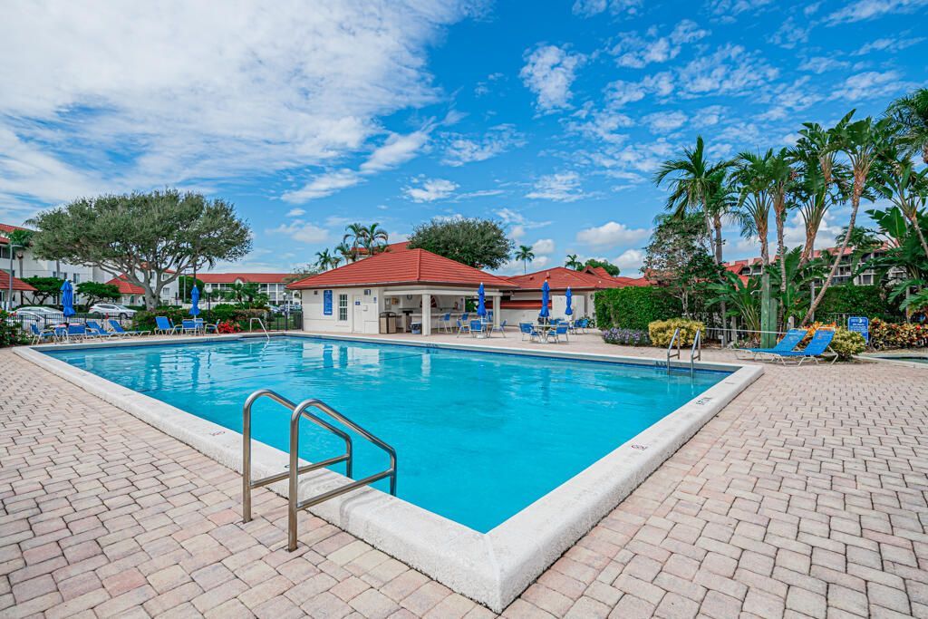 7020 Half Moon Circle, Unit 210, Hypoluxo, FL 33462 Photo
