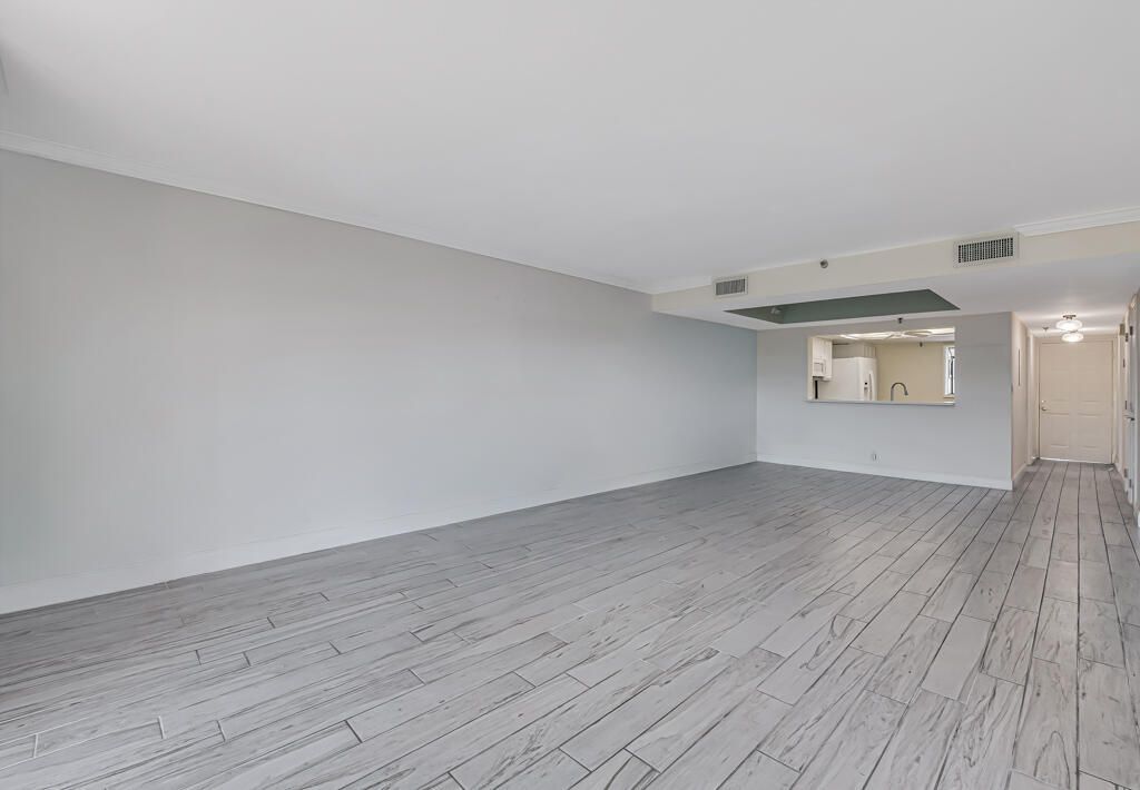 7020 Half Moon Circle, Unit 210, Hypoluxo, FL 33462 Photo