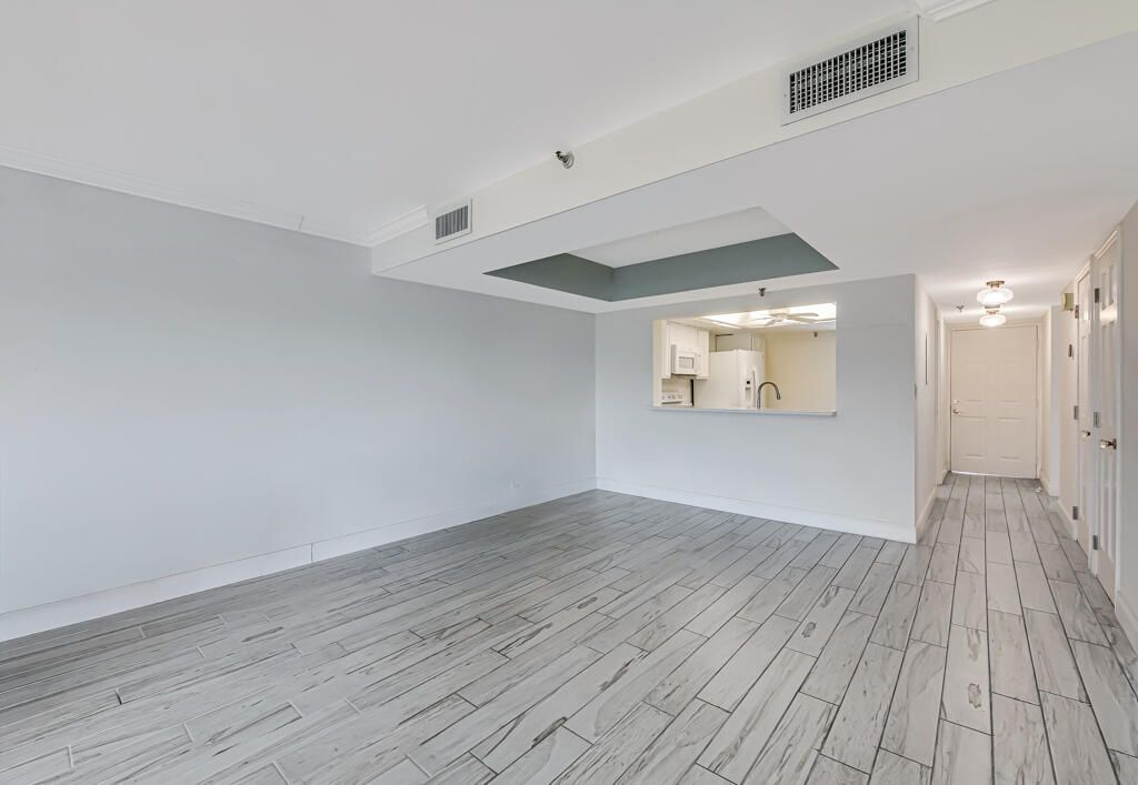 7020 Half Moon Circle, Unit 210, Hypoluxo, FL 33462 Photo