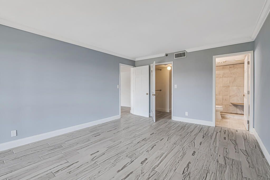 7020 Half Moon Circle, Unit 210, Hypoluxo, FL 33462 Photo