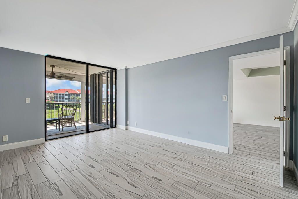 7020 Half Moon Circle, Unit 210, Hypoluxo, FL 33462 Photo