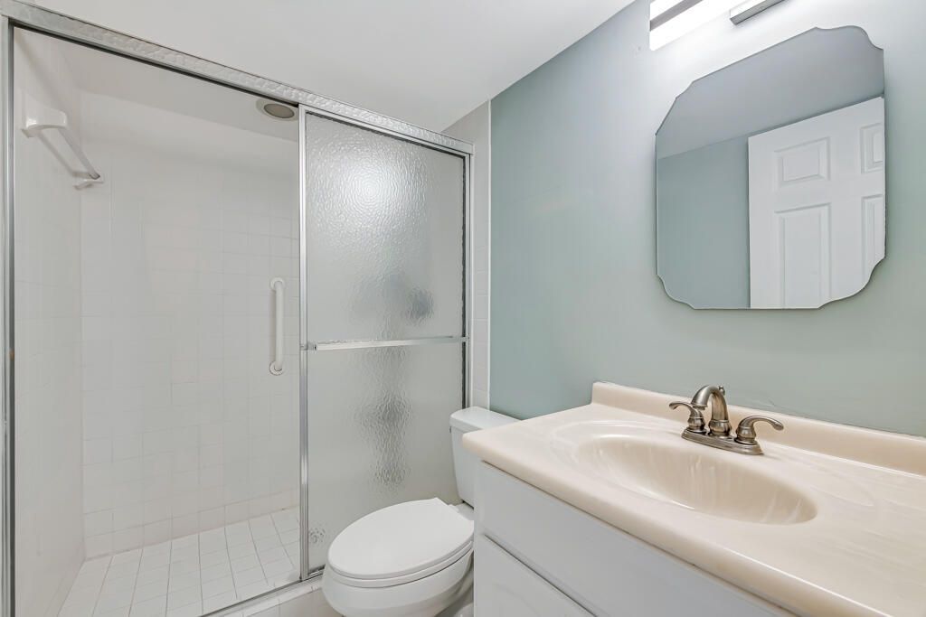 7020 Half Moon Circle, Unit 210, Hypoluxo, FL 33462 Photo